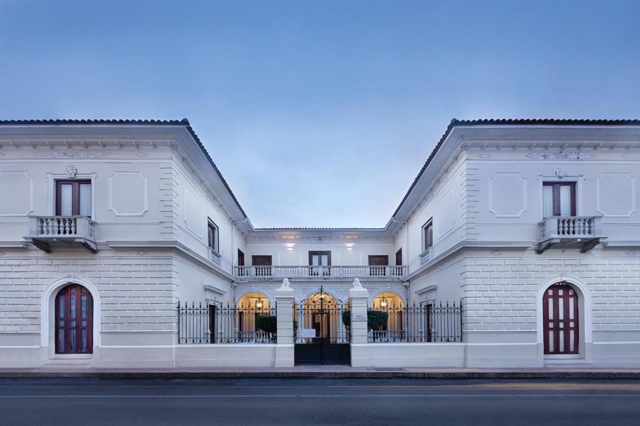 Hotel La Perla Leon Bagian luar foto