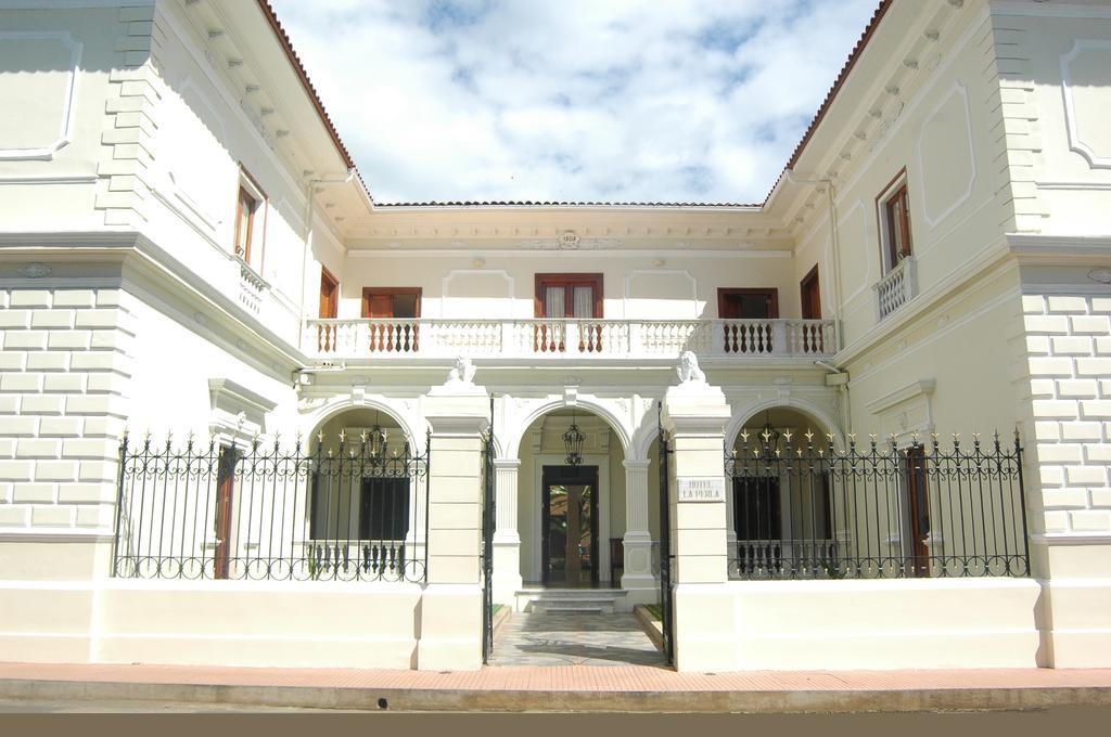 Hotel La Perla Leon Bagian luar foto