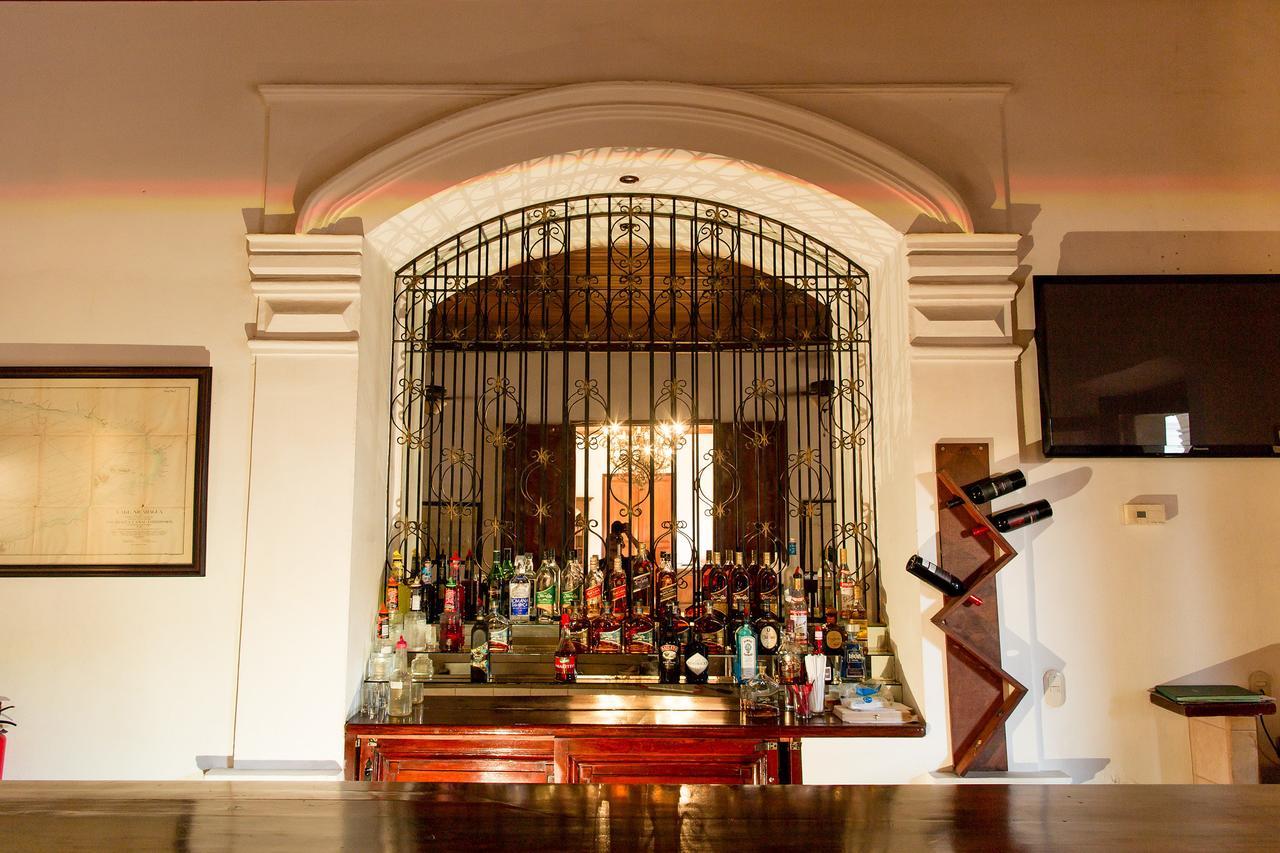 Hotel La Perla Leon Bagian luar foto