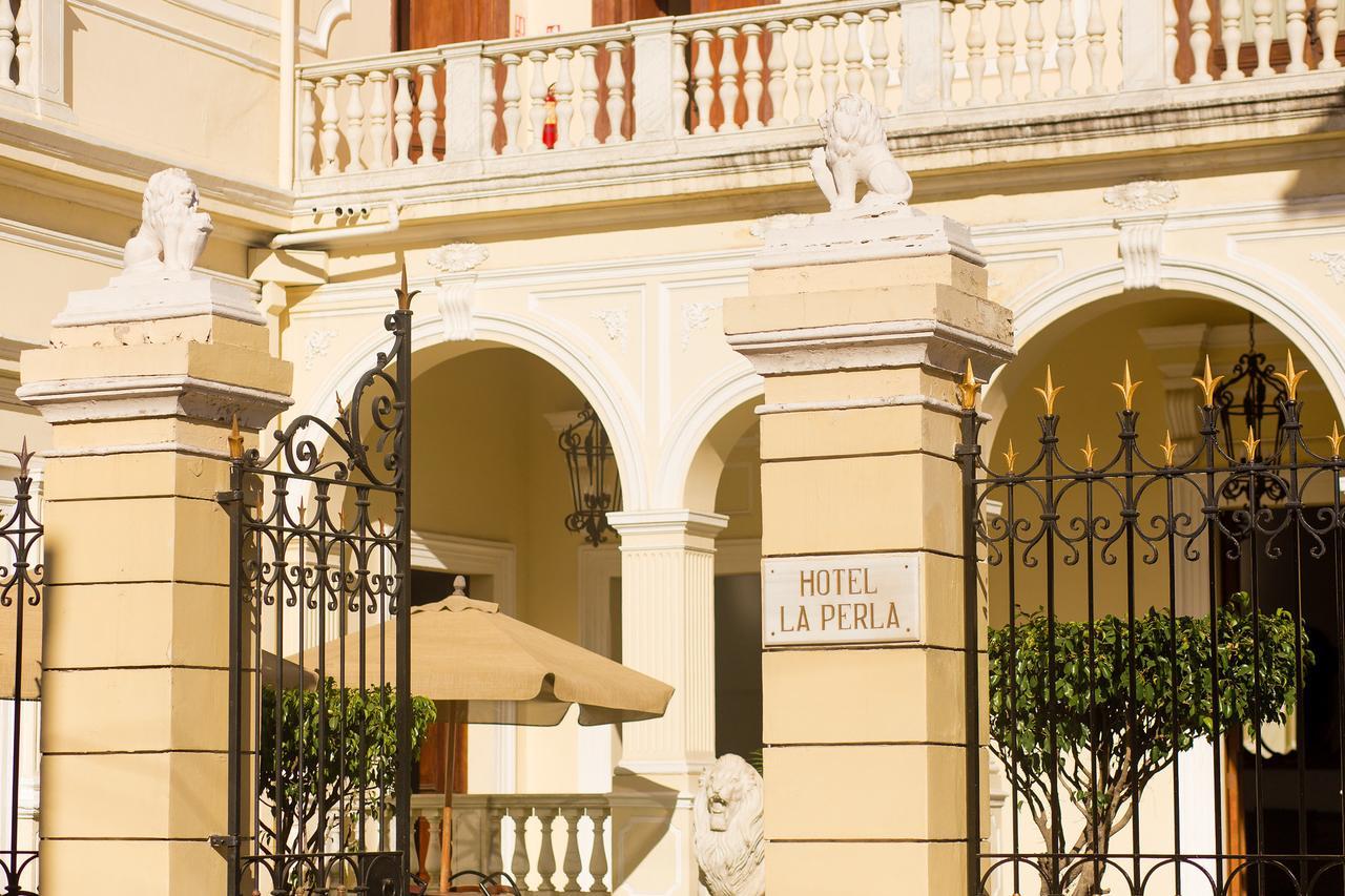 Hotel La Perla Leon Bagian luar foto