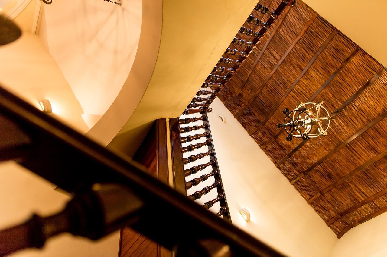 Hotel La Perla Leon Bagian luar foto